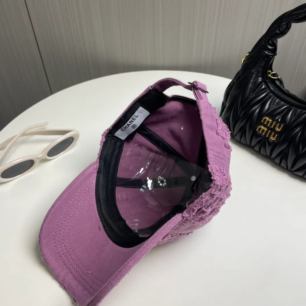 P66 CHANEL 25 new baseball cap, classic and simple logo, fashionable and casual design, popular new product