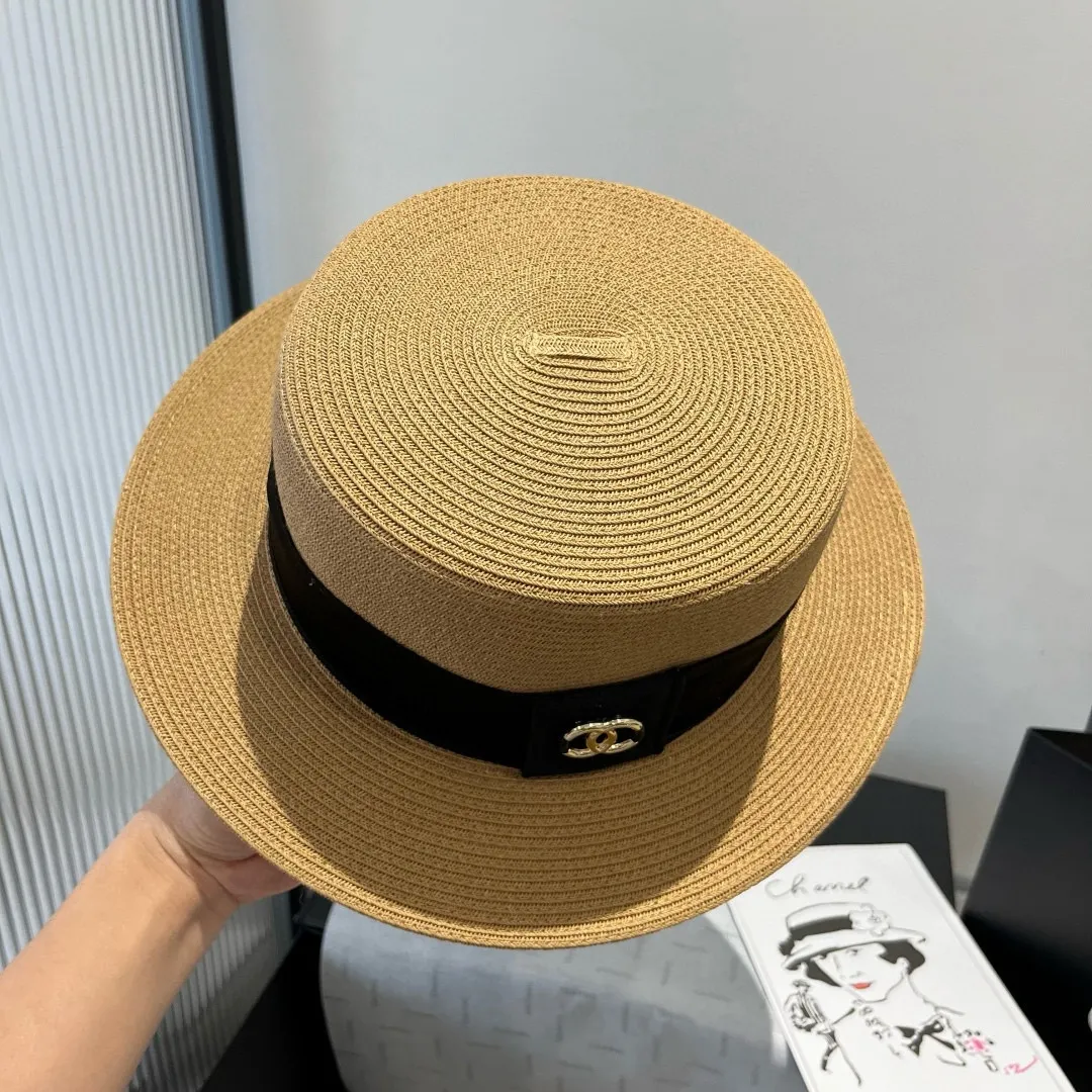 💰130¥ Chanel flat top hat, super nice shape, head circumference 57cm