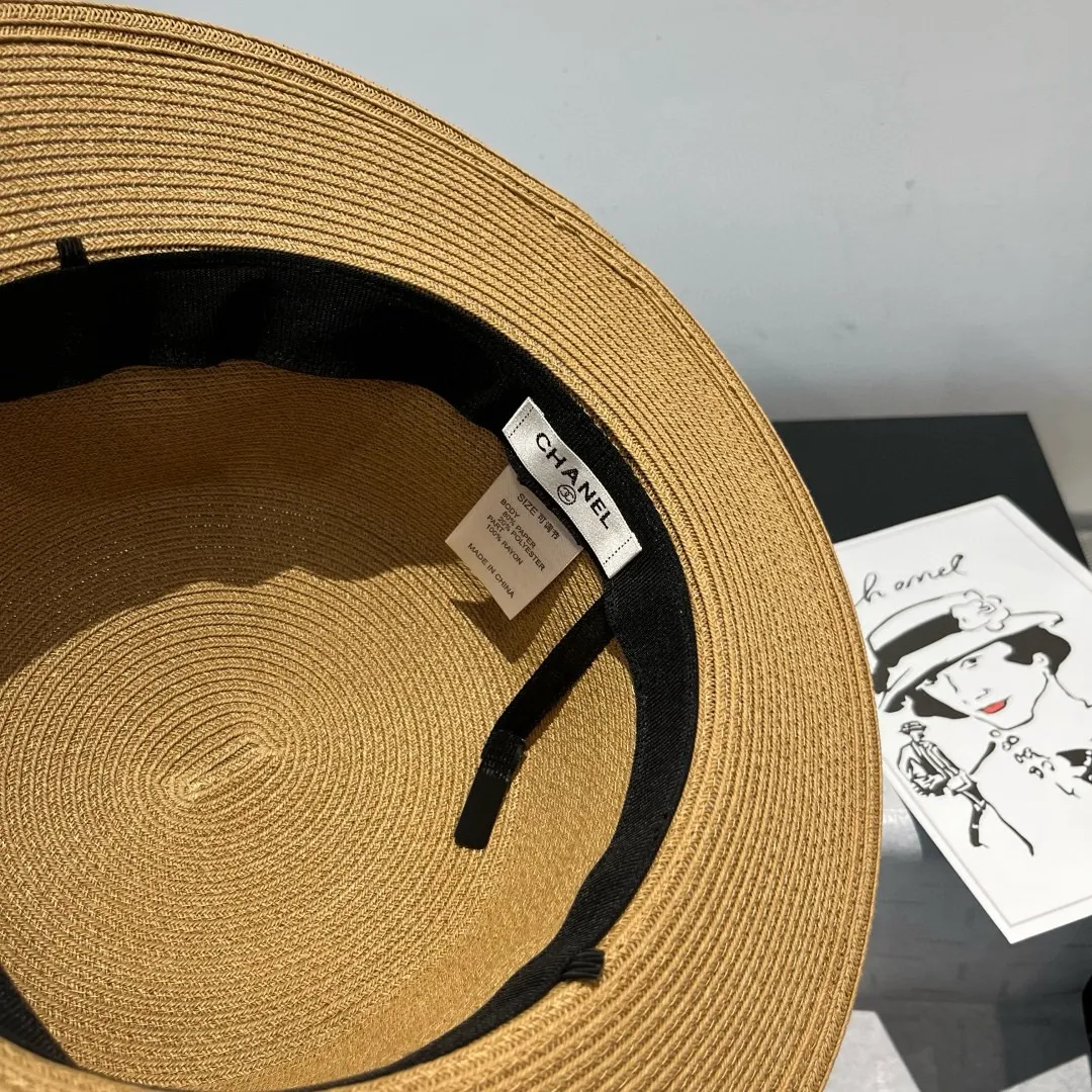 💰130¥ Chanel flat top hat, super nice shape, head circumference 57cm