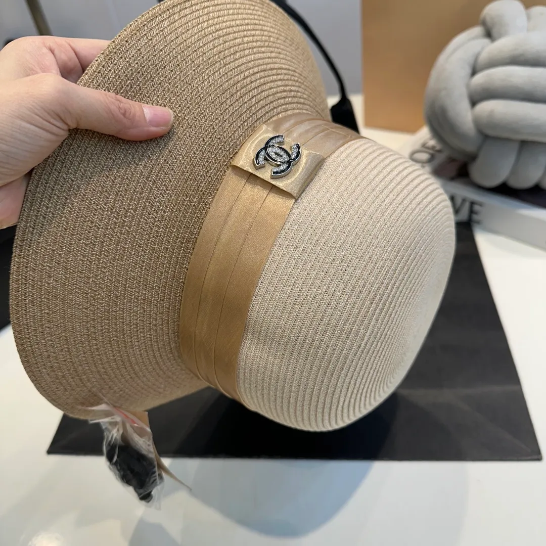 P150 Chanel Chanel bohemian style straw hat, sun hat, head circumference 57cm