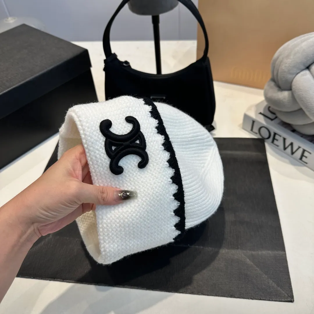 P50 Cha.nel Chanel knitted beanie