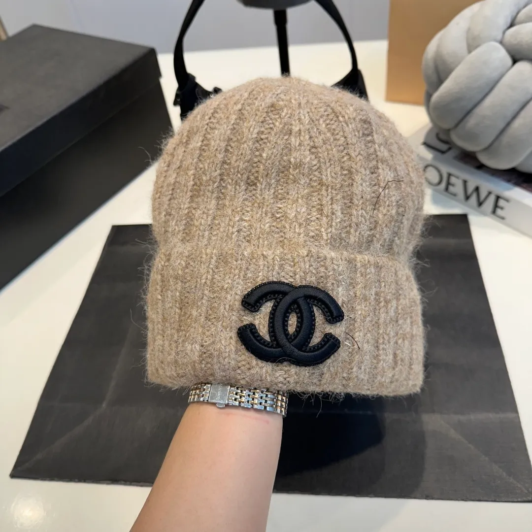 P50 Chanel knitted beanie