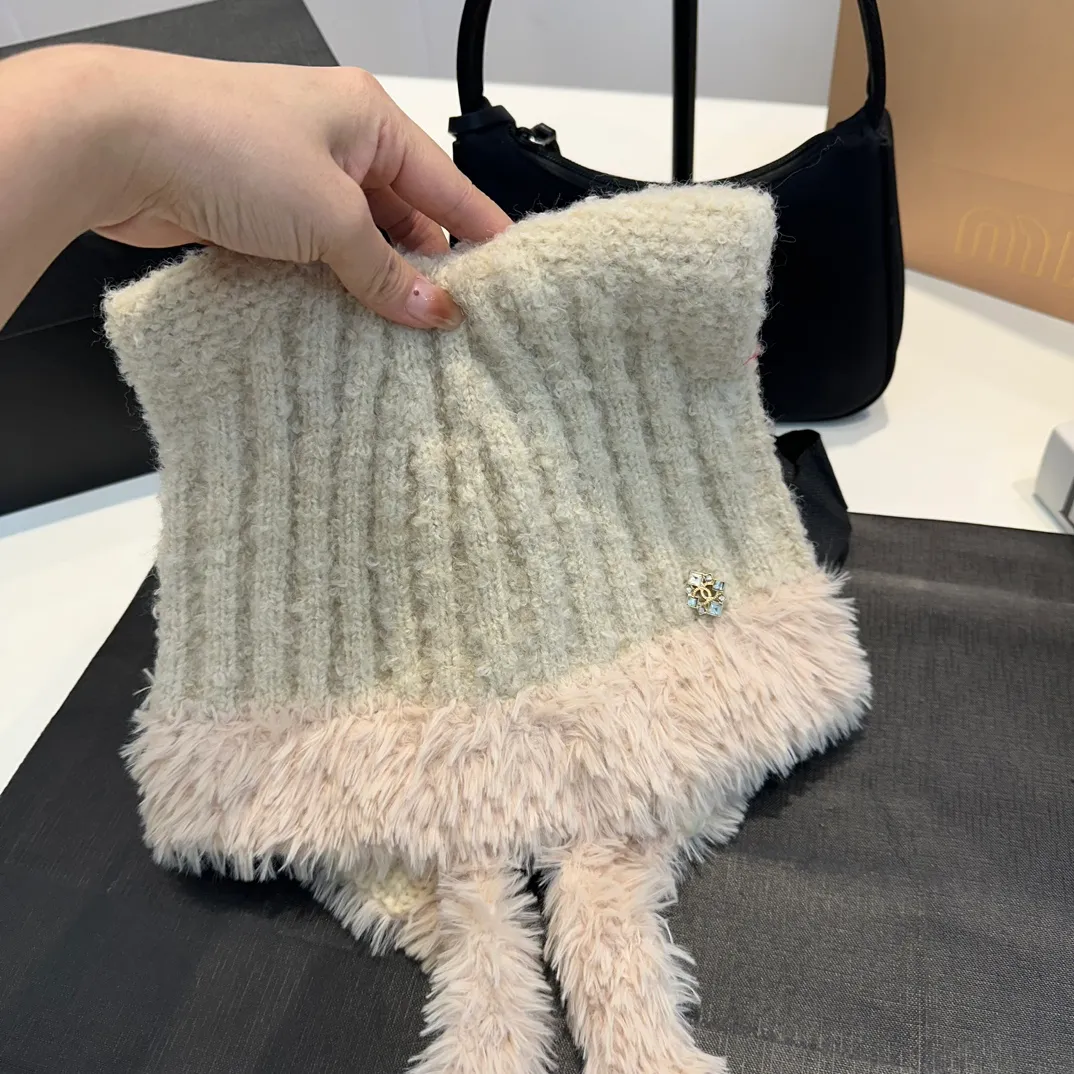 P60 CHANEL Chanel Cat Ears Wool Hat Women's Autumn and Winter Warm Ear Protection Knitted Hat Japanese Cute Pullover Hat 2024 New Cold Hat