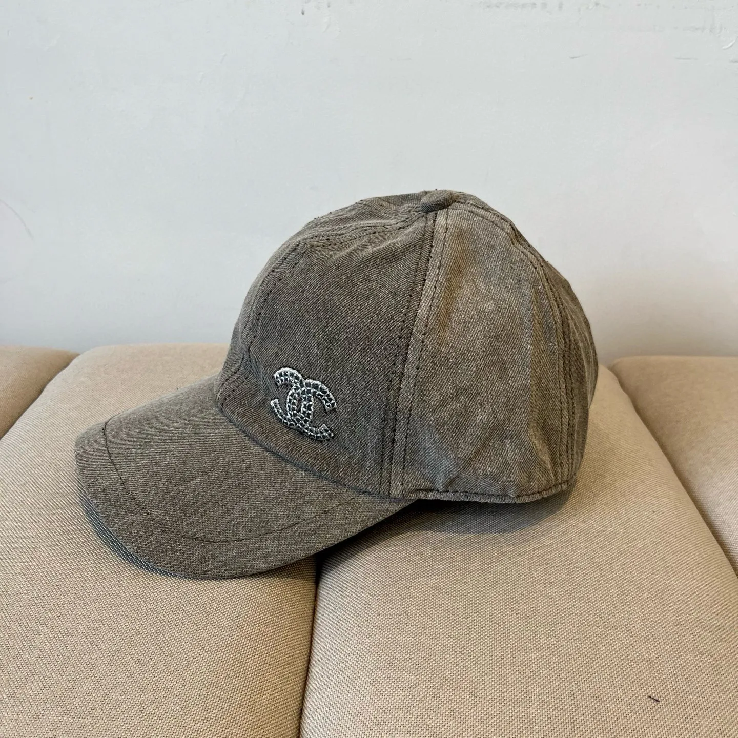 P60💰Chanel CHANEL new baseball cap, Xiaoxiang classic and simple, fashionable and casual design, popular new product