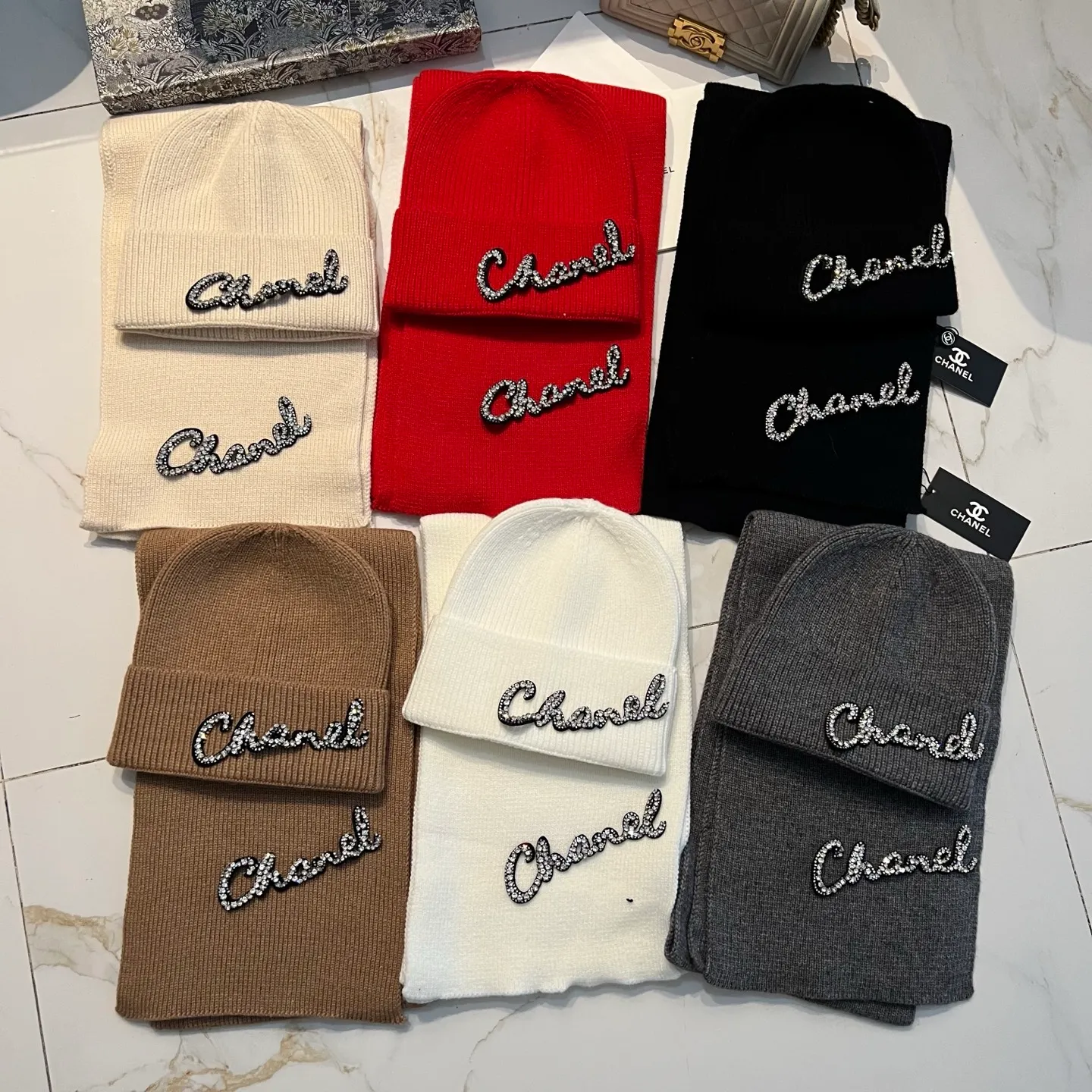 Chanel cashmere knitted hat + scarf