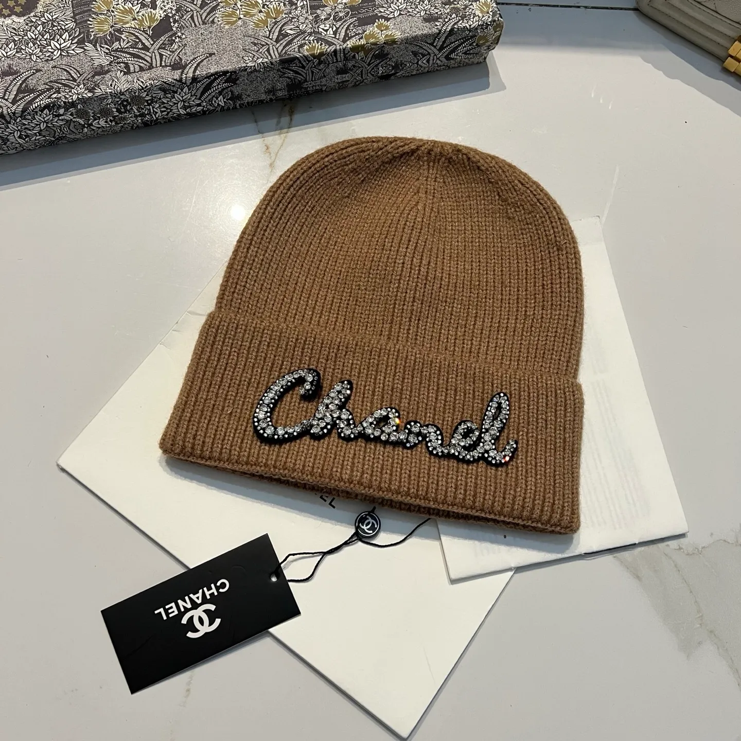 Chanel cashmere knitted hat + scarf