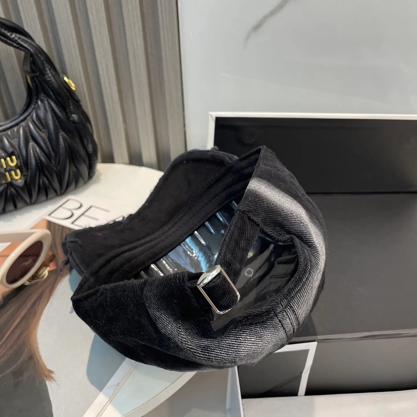 P70 CHANEL [Chanel] New simple logo baseball cap, new model shipped, big brand style is super easy to match, hurry up and get it!