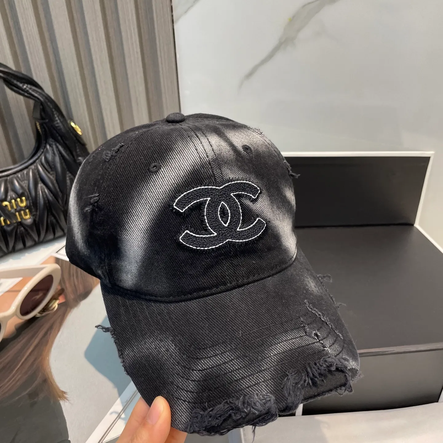 P70 CHANEL [Chanel] New simple logo baseball cap, new model shipped, big brand style is super easy to match, hurry up and get it!