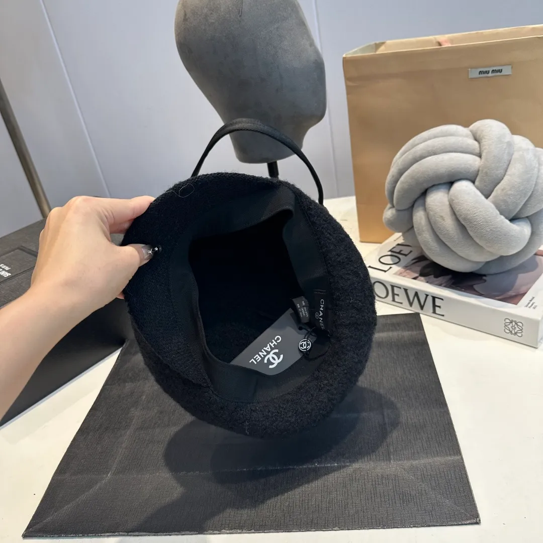 P80 Chanel Chanel retro Japanese milk silk octagonal hat women's versatile hollow fashion face-showing short-brimmed British pumpkin hat summer