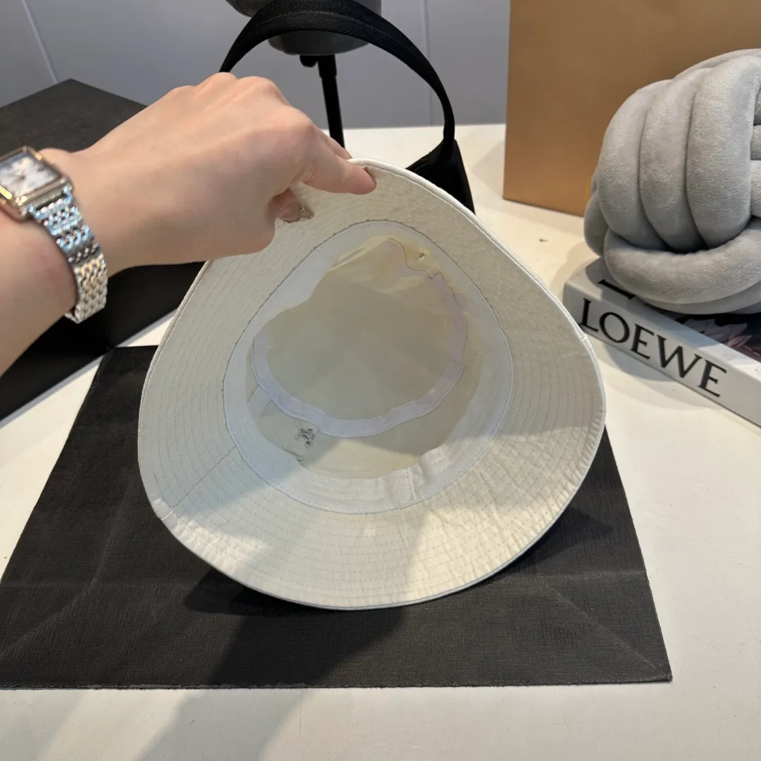 P60 Chanel new bucket hat, Xiaoxiang is classic and simple, fashionable and casual design, suitable for all seasons, a fisherman hat that coexists with laziness and sophistication