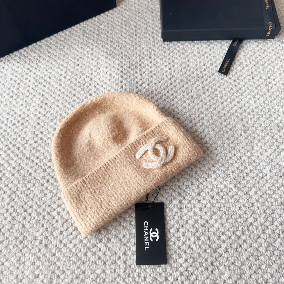 💰70 Chanel official website releases CHANEL small and popular knitted hat! Xiaohongshu’s new product is released, it’s so 🉑️, high-elastic fabric, classic colors, same style for men and women.