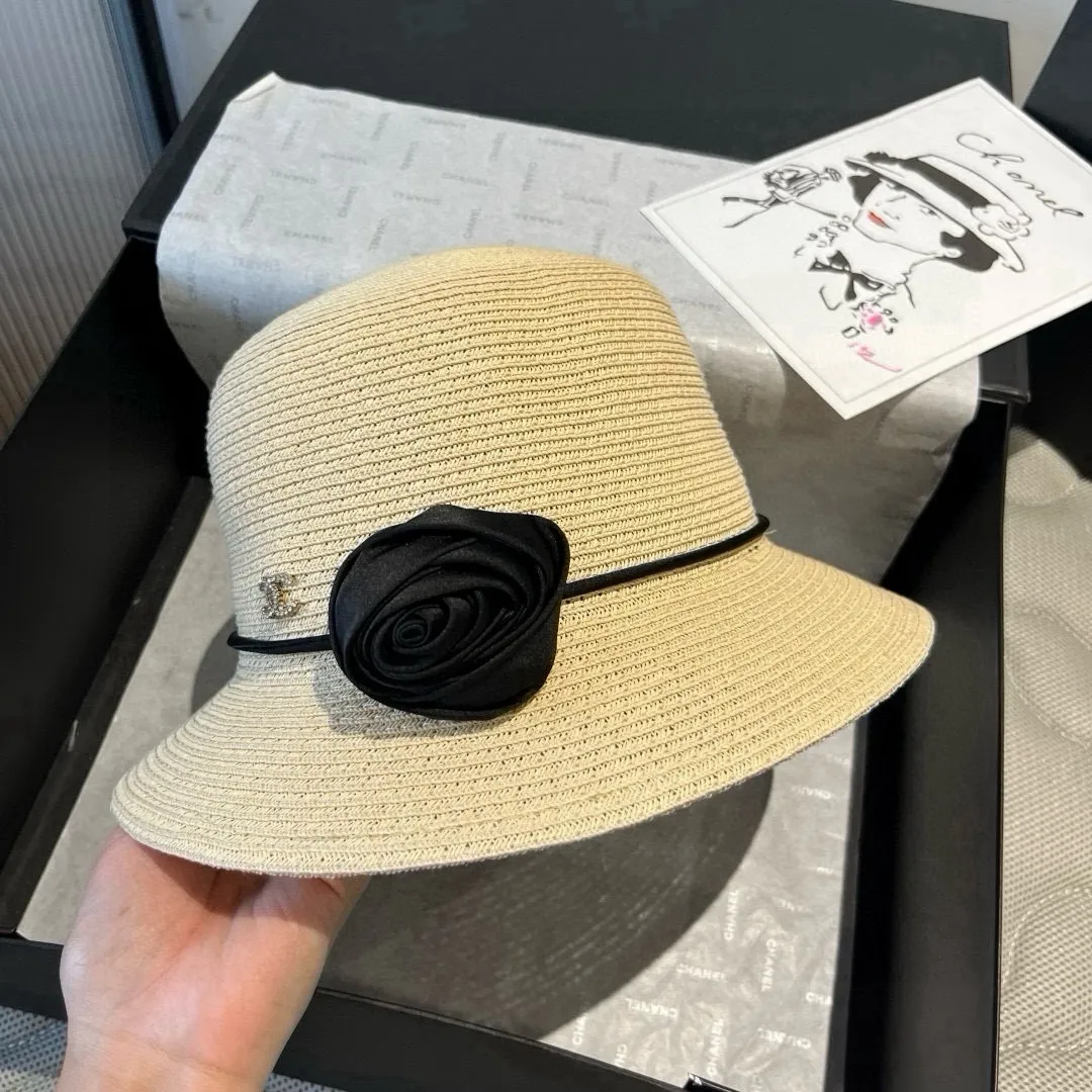 💰140¥ Chanel new top hat, original small basin hat, straw hat, head circumference 57cm