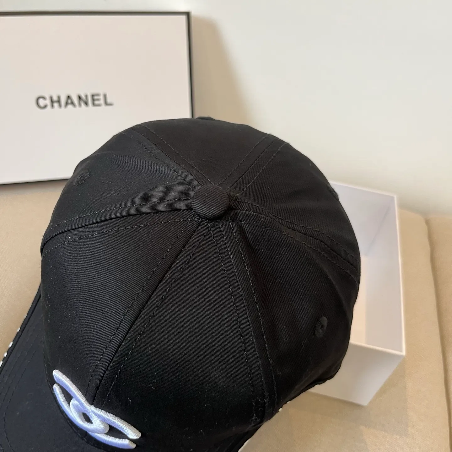 P56 CHANEL new baseball cap, Xiaoxiang classic and simple, fashionable and casual design, popular new product