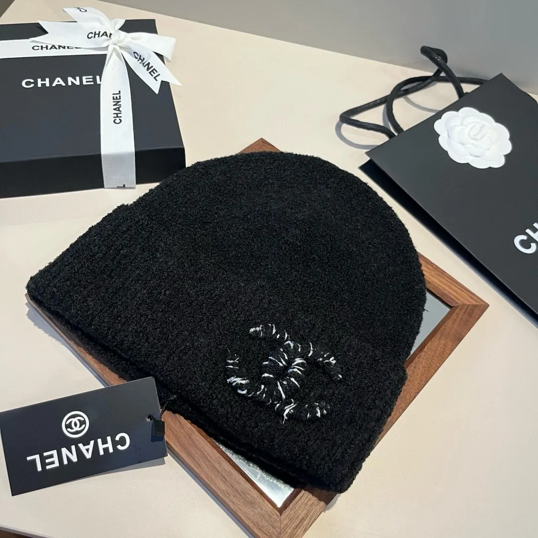 💰64¥ Chanel knitted beanie