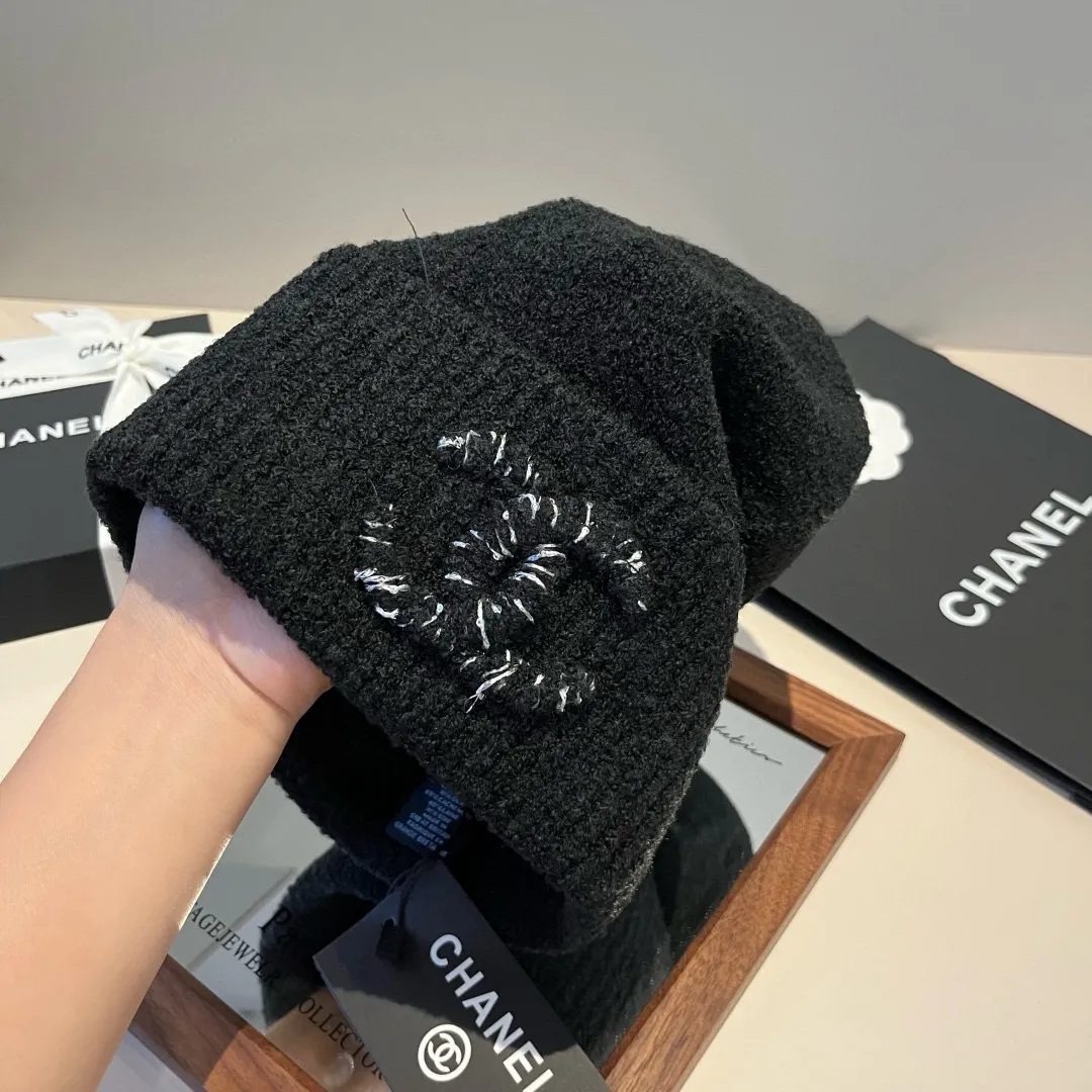 💰64¥ Chanel knitted beanie
