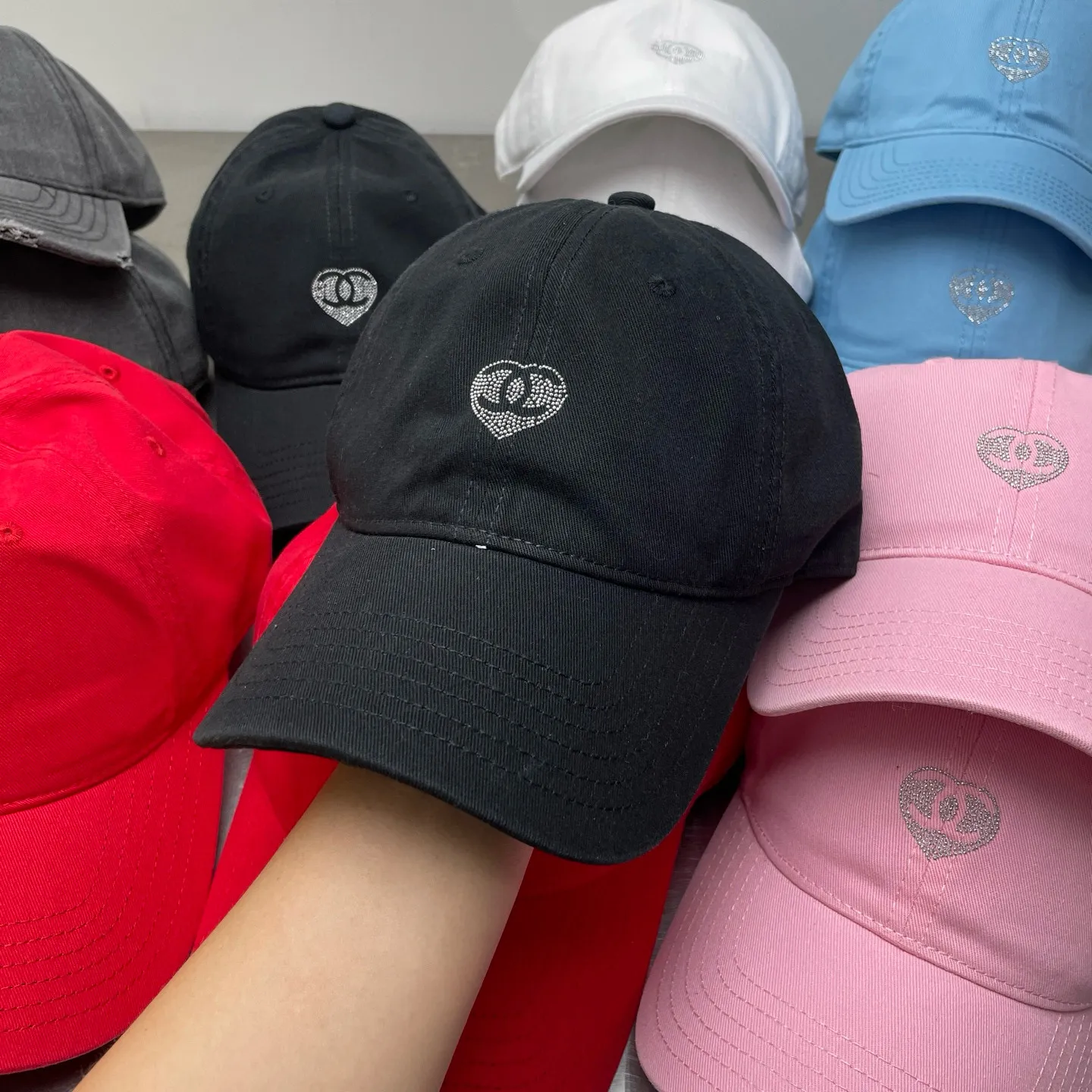 Early autumn Chanel soft top distressed baseball cap