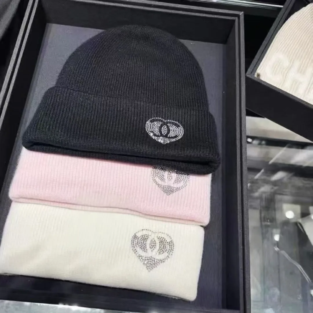 P70 Chanel knitted beanie, new counter model