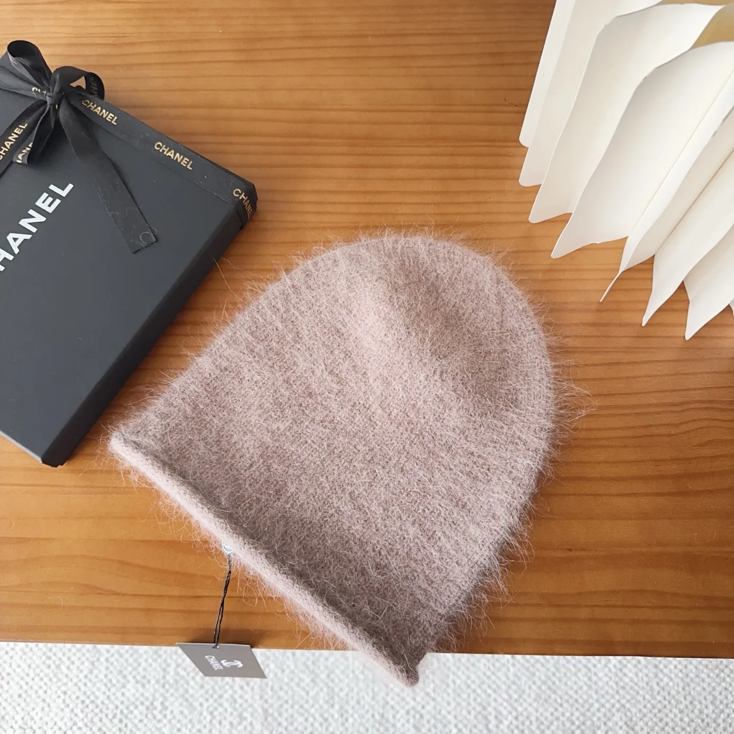 💰60 Chanel official website releases CHANEL small and popular knitted hat! Xiaohongshu’s new product is released, it’s so 🉑️, high-elastic fabric, classic colors, same style for men and women.