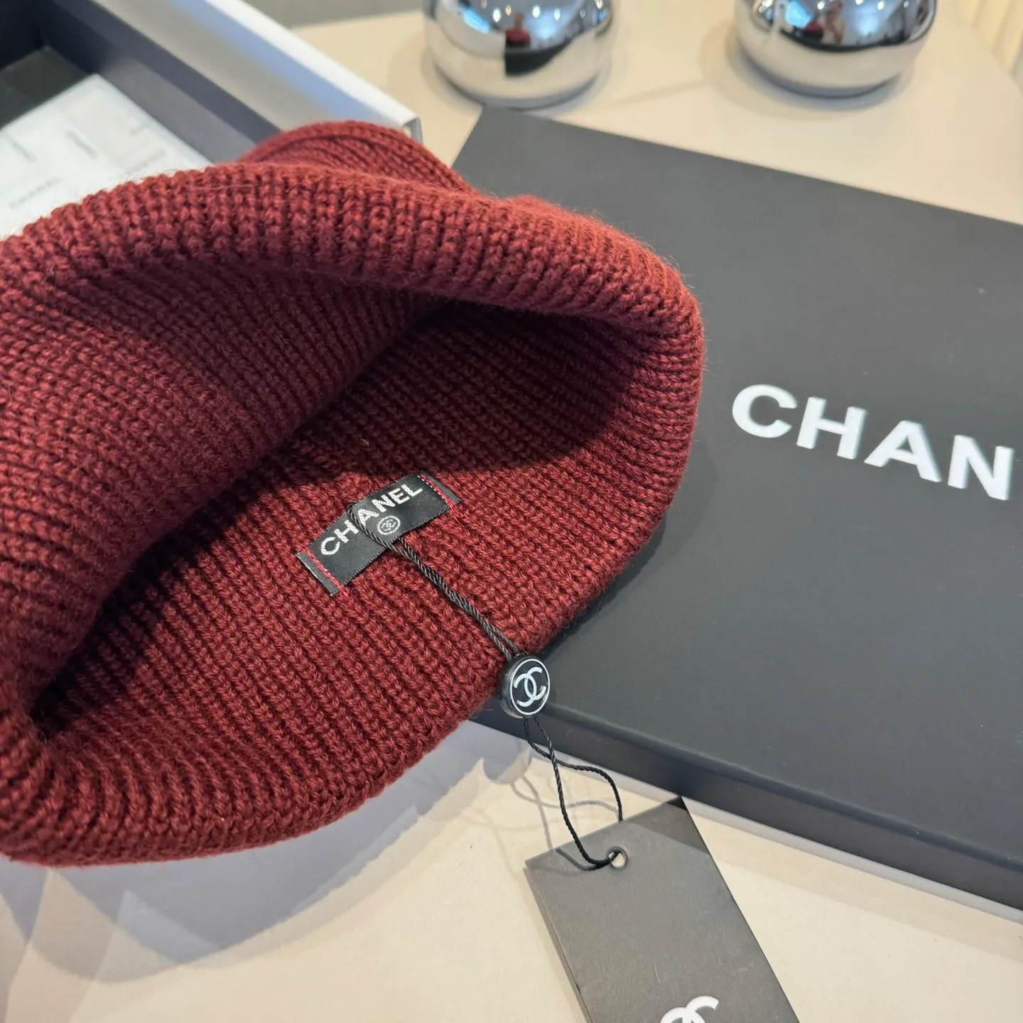 💰80¥ Chanel knitted beanie