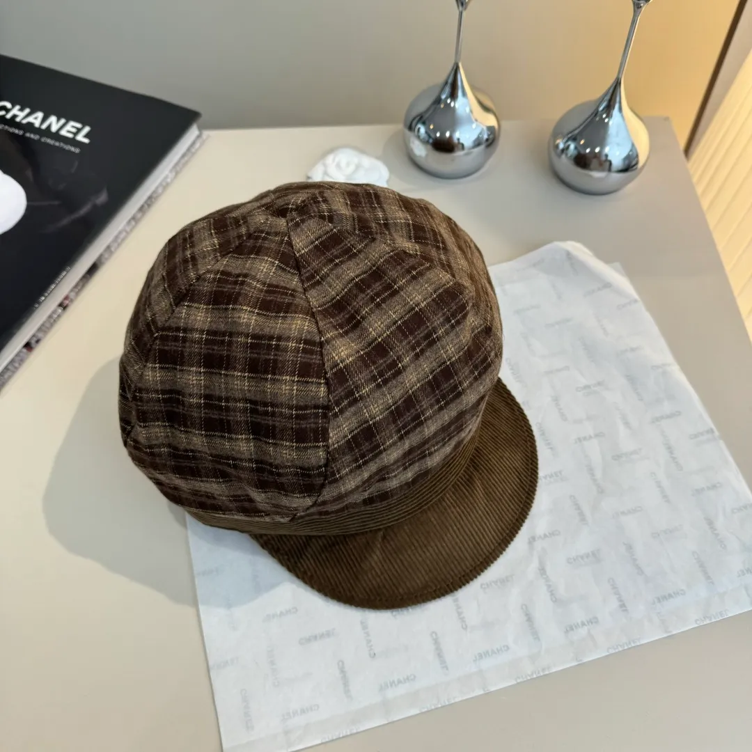 🉐150¥ Chanel new duck bill painter's hat, autumn and winter style, head circumference 57cm