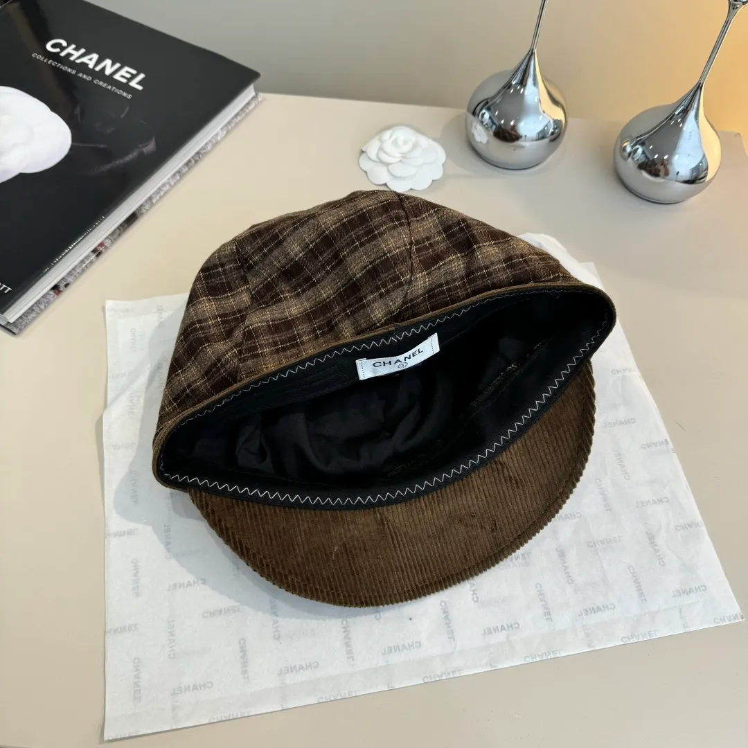 🉐150¥ Chanel new duck bill painter's hat, autumn and winter style, head circumference 57cm