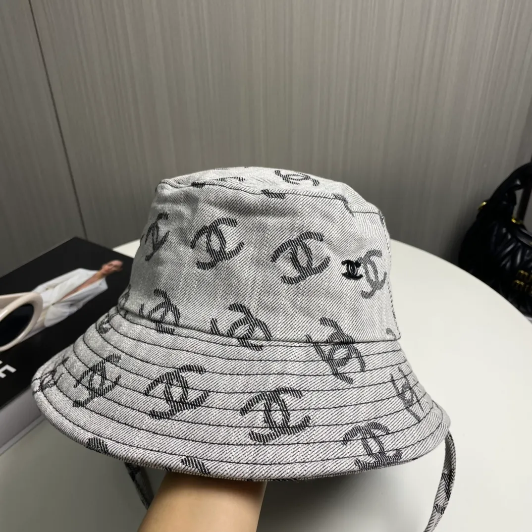 P60 CHANEL】New simple embroidered logo bucket hat 🧢New model shipped, big brand style is super easy to match, hurry up and get it