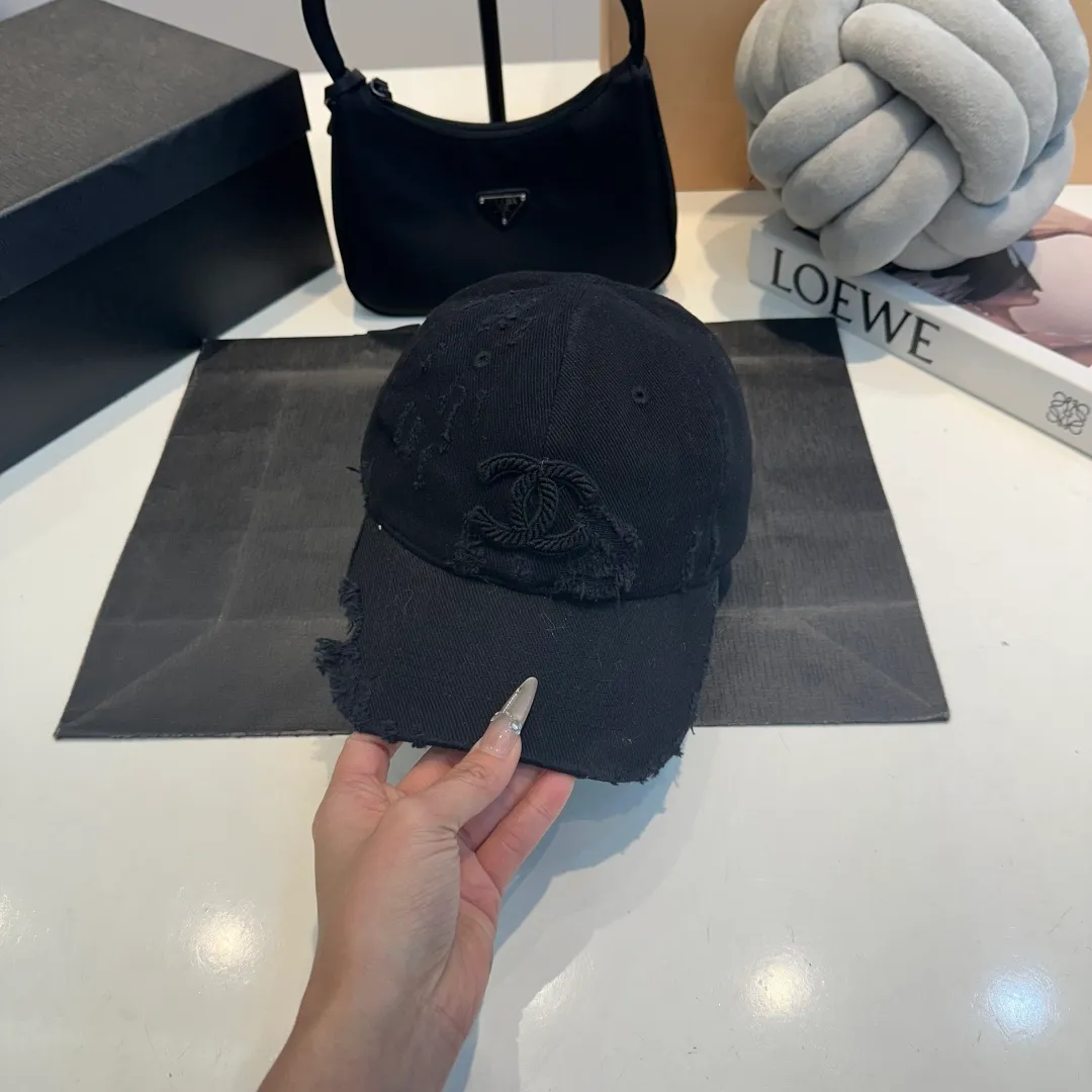 P60 Chanel CH.NEL new baseball cap, Xiaoxiang is classic and simple, fashionable and casual design, popular new product