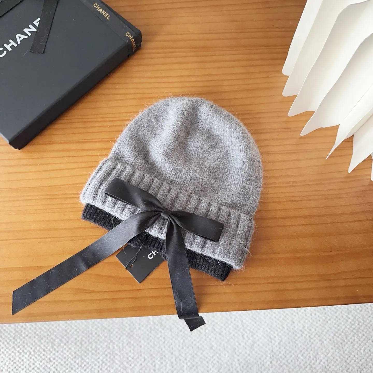 💰80 Chanel official website releases CHANEL small and popular knitted hat! Xiaohongshu’s new product is released, it’s so 🉑️, high-elastic fabric, classic colors, same style for men and women.