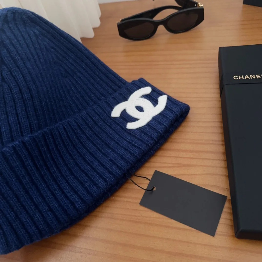 💰70 Chanel official website releases CHANEL small and popular knitted hat! Xiaohongshu’s new product is released, it’s so 🉑️, high-elastic fabric, classic colors, same style for men and women.