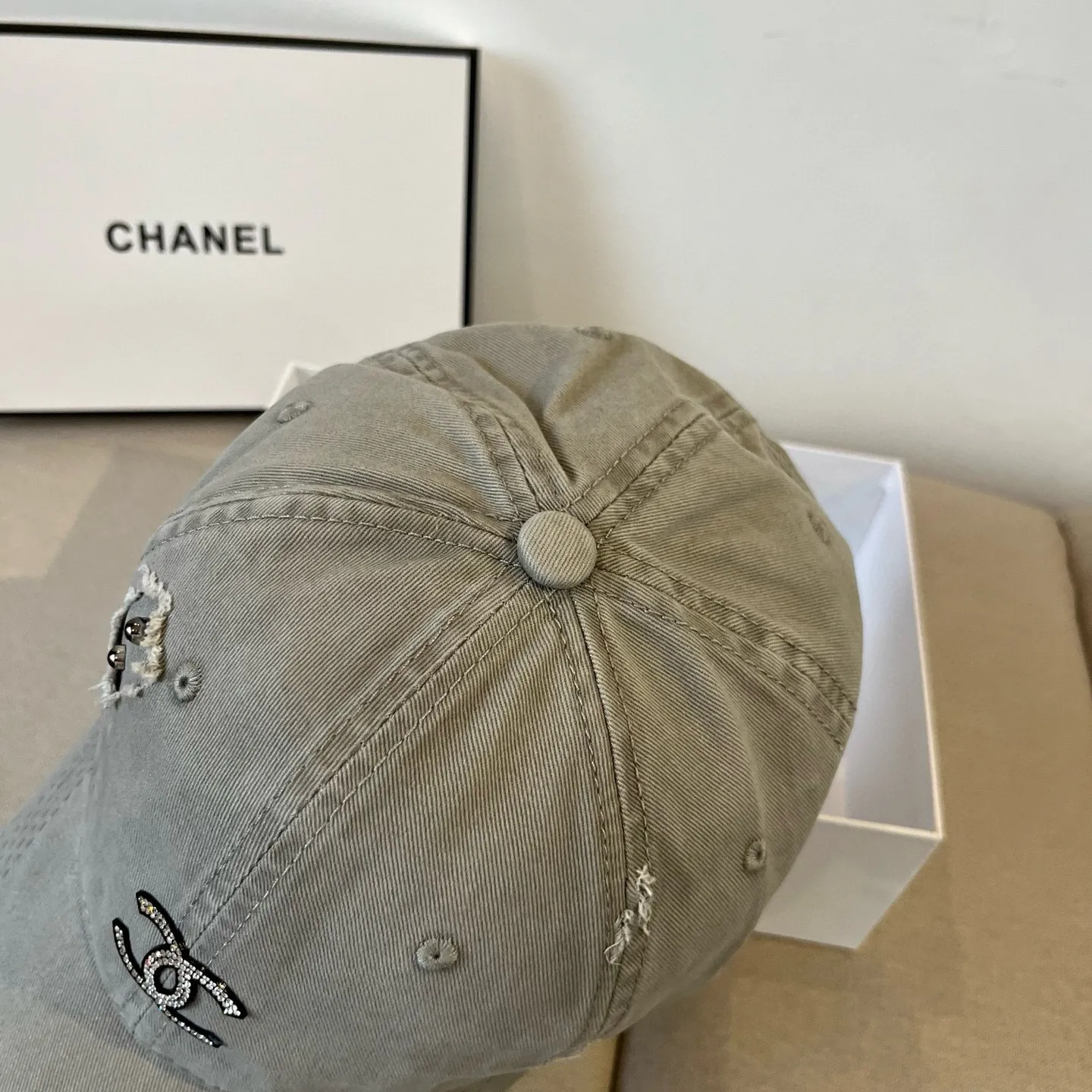 P60 CHANEL Chanel 2025 new small fragrance big-name baseball cap, counter classic style, unisex, head circumference 57, four colors available