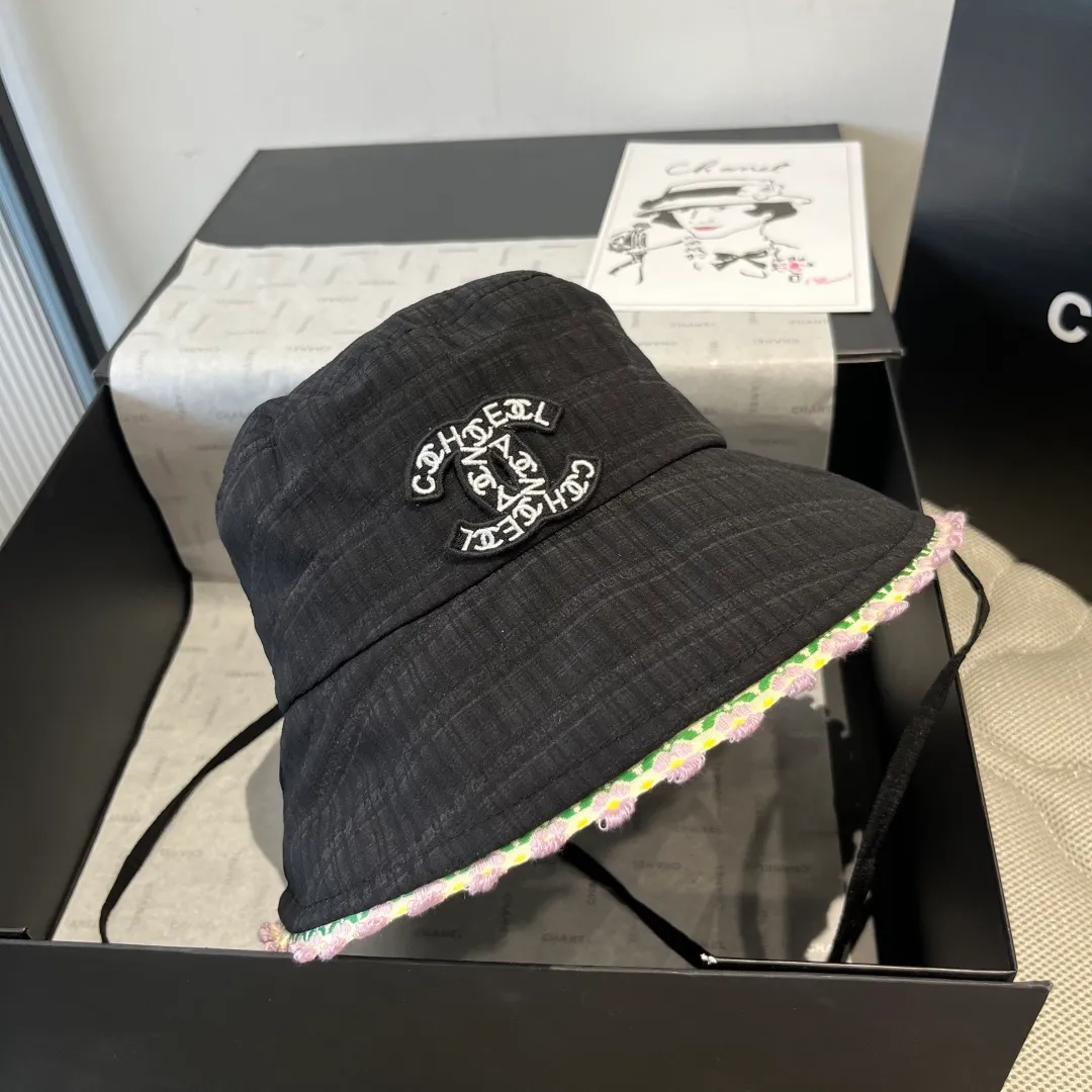 💰100¥ Chanel bucket hat, head circumference 57cm