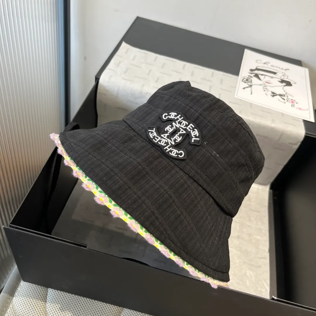 💰100¥ Chanel bucket hat, head circumference 57cm