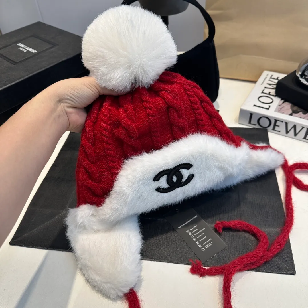 P70 Chanel Chanel's new rabbit fur ear protection hat, a must-have new style for autumn and winter
