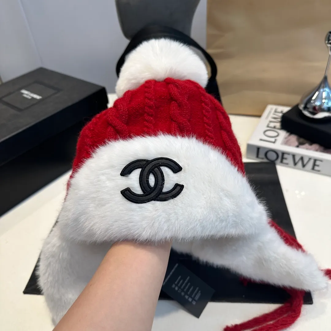 P70 Chanel Chanel's new rabbit fur ear protection hat, a must-have new style for autumn and winter