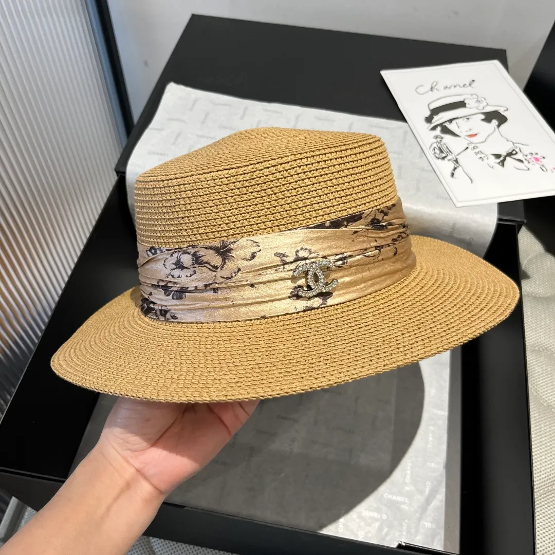 💰130¥ Chanel flat-top straw hat, top hat, head circumference 57cm
