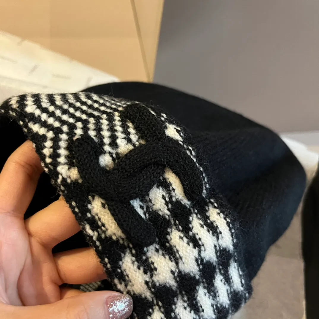 💰90¥ Chanel knitted beanie