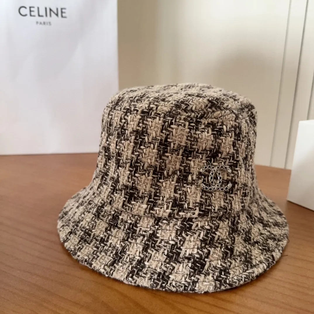 💰70 Chanel CHANEL new fisherman hat, classic and simple Xiaoxiang logo, fashionable and casual design, popular new product