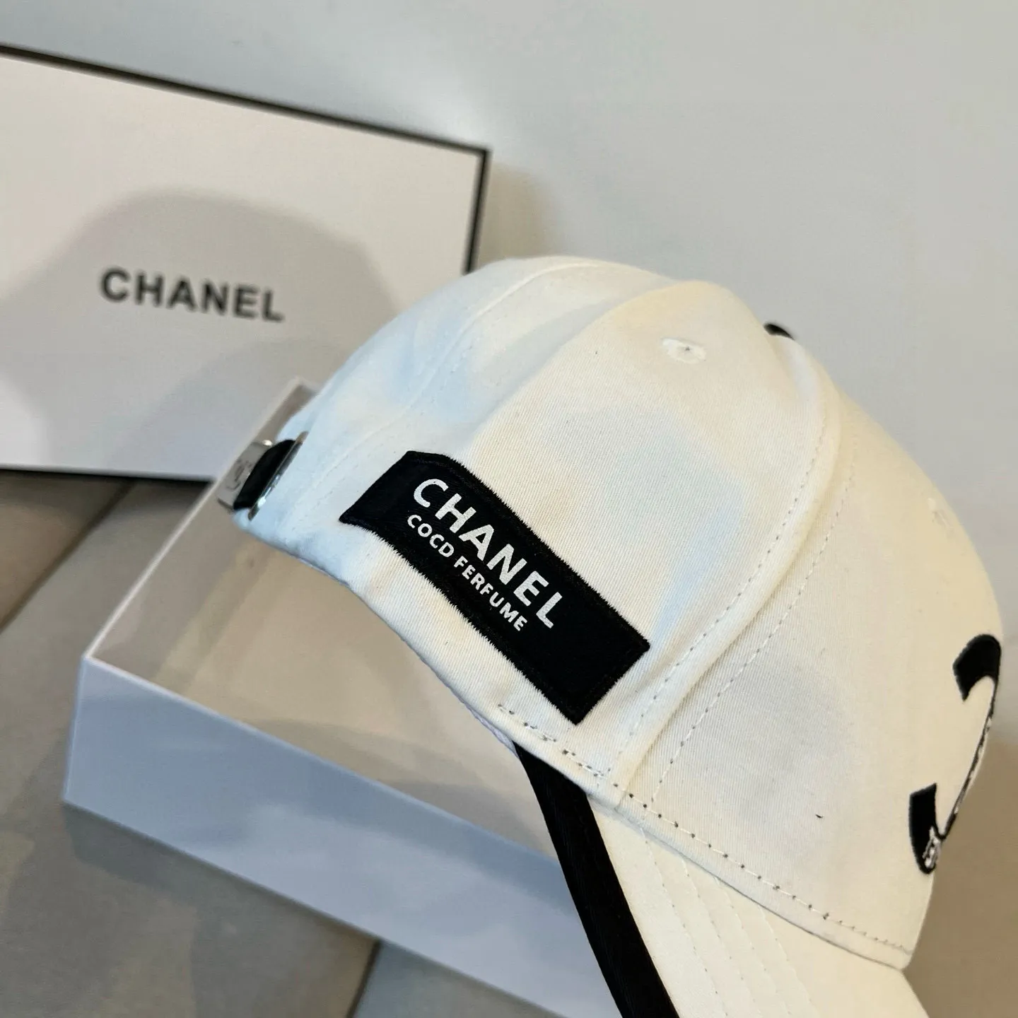 P60 CHANEL new baseball cap, Xiaoxiang classic and simple, fashionable and casual design, popular new product