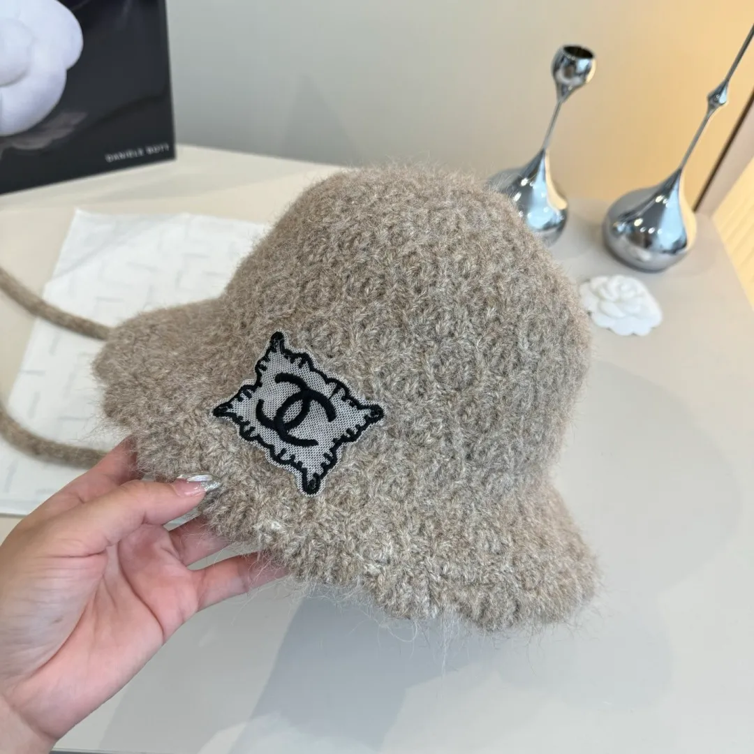 💰100¥ Chanel new knitted bucket hat, head circumference 57cm