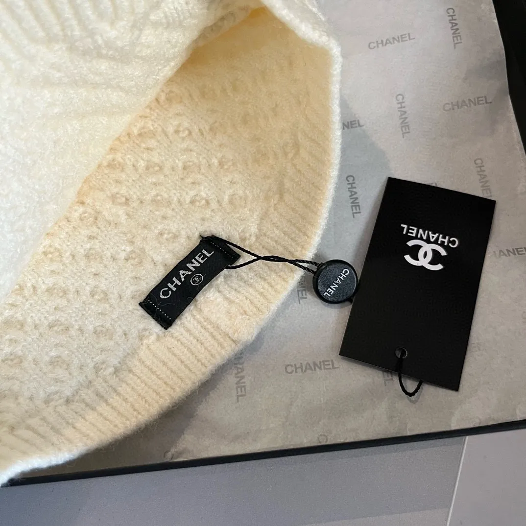 💰250¥ Chanel Chanel knitted scarf hat set official model