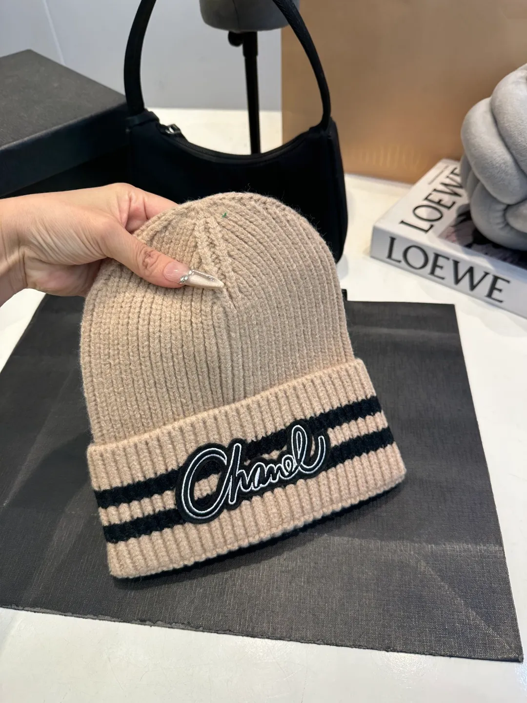 P50 Chanel CHANEL new wool hat, Xiaoxiang is classic and simple, fashionable and casual design, popular new product