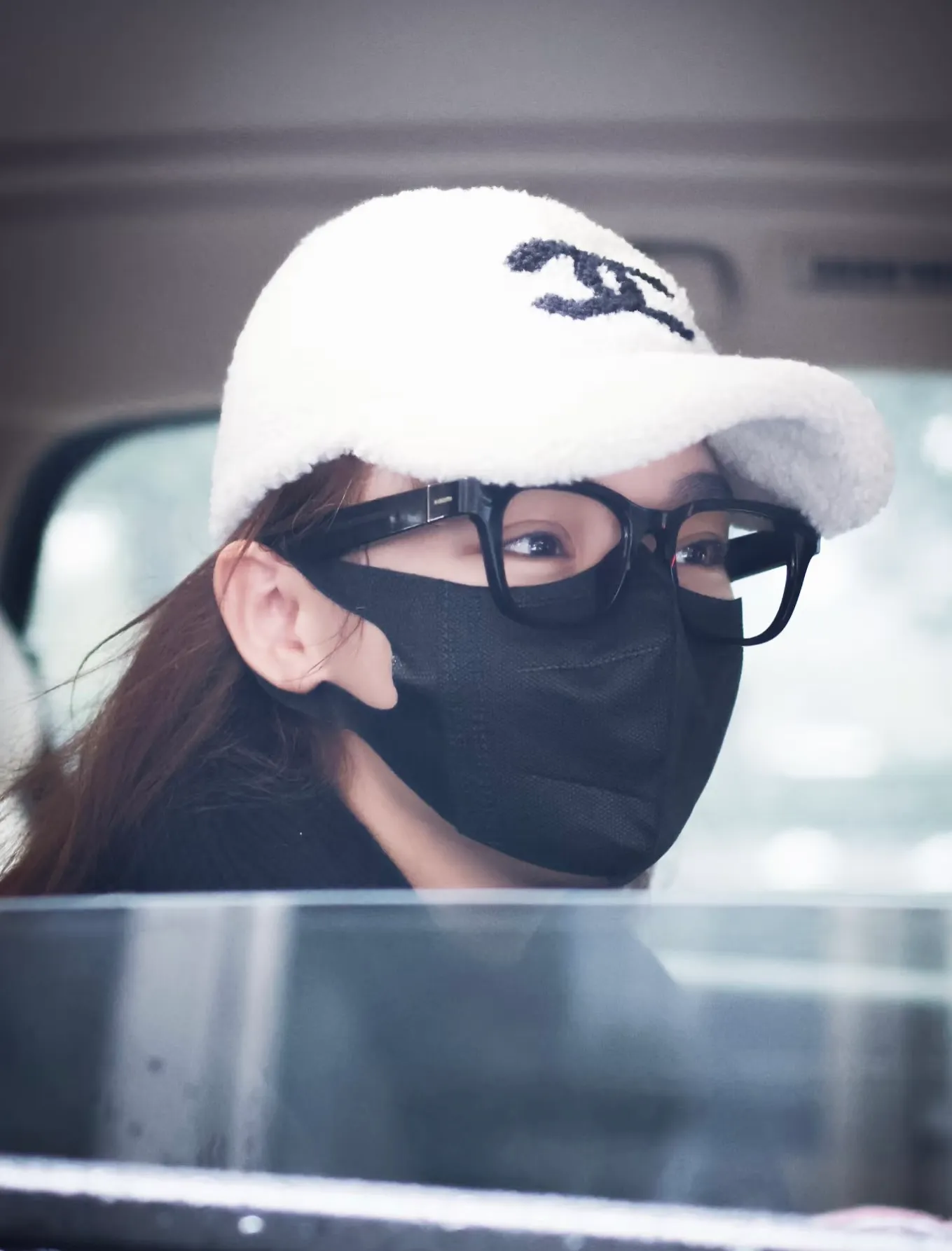 2️⃣5️⃣ꫛꫀꪝ New style for autumn and winter 🐑Chane*25 wool logo baseball cap ❄️Chanel’s ski series every year is amazing! 👌Fashionable and versatile, the same style as the celebrities in the counter~winter atmosphere 🛒White Black