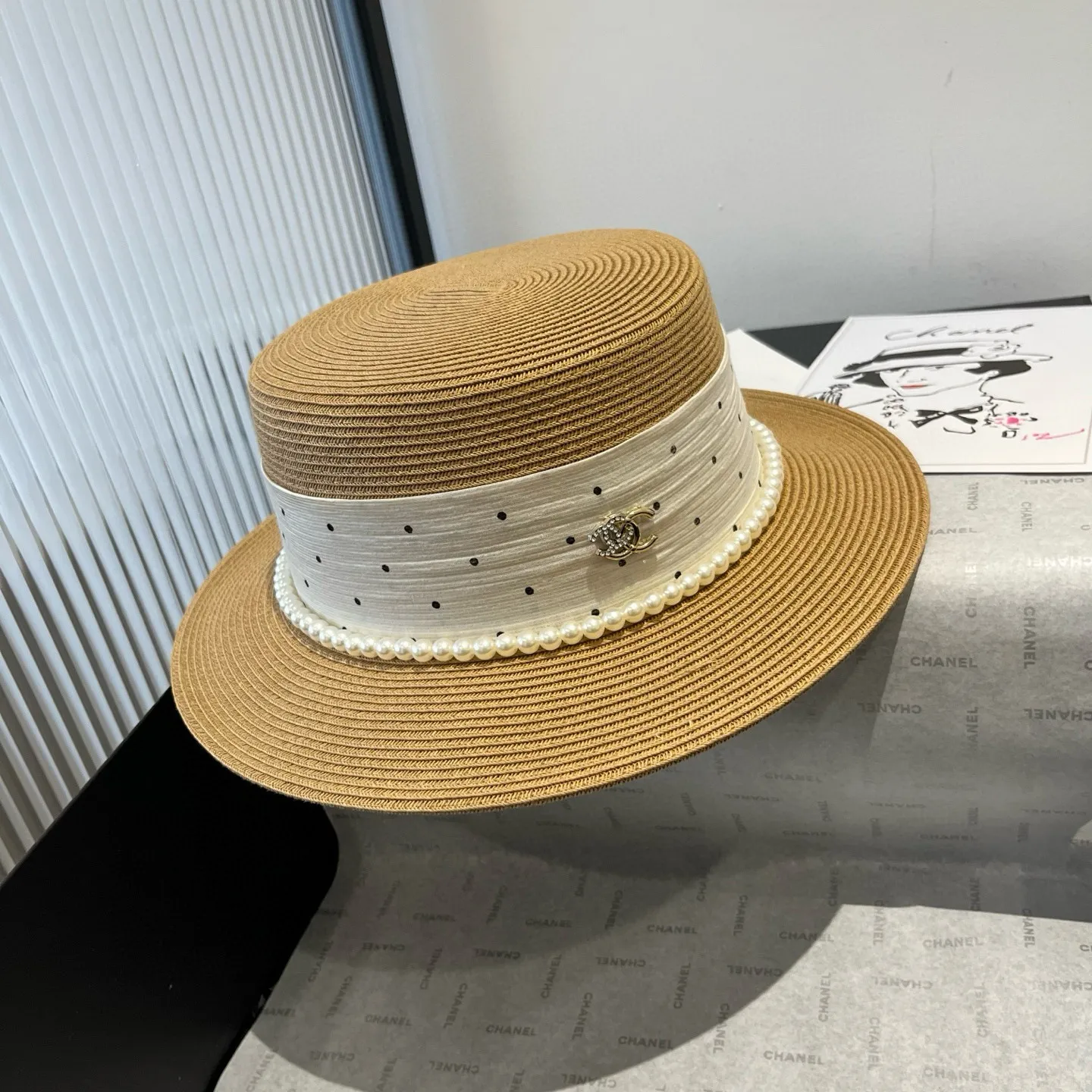 💰160¥ Chanel new flat top hat, Taiwan PP straw, head circumference 57cm