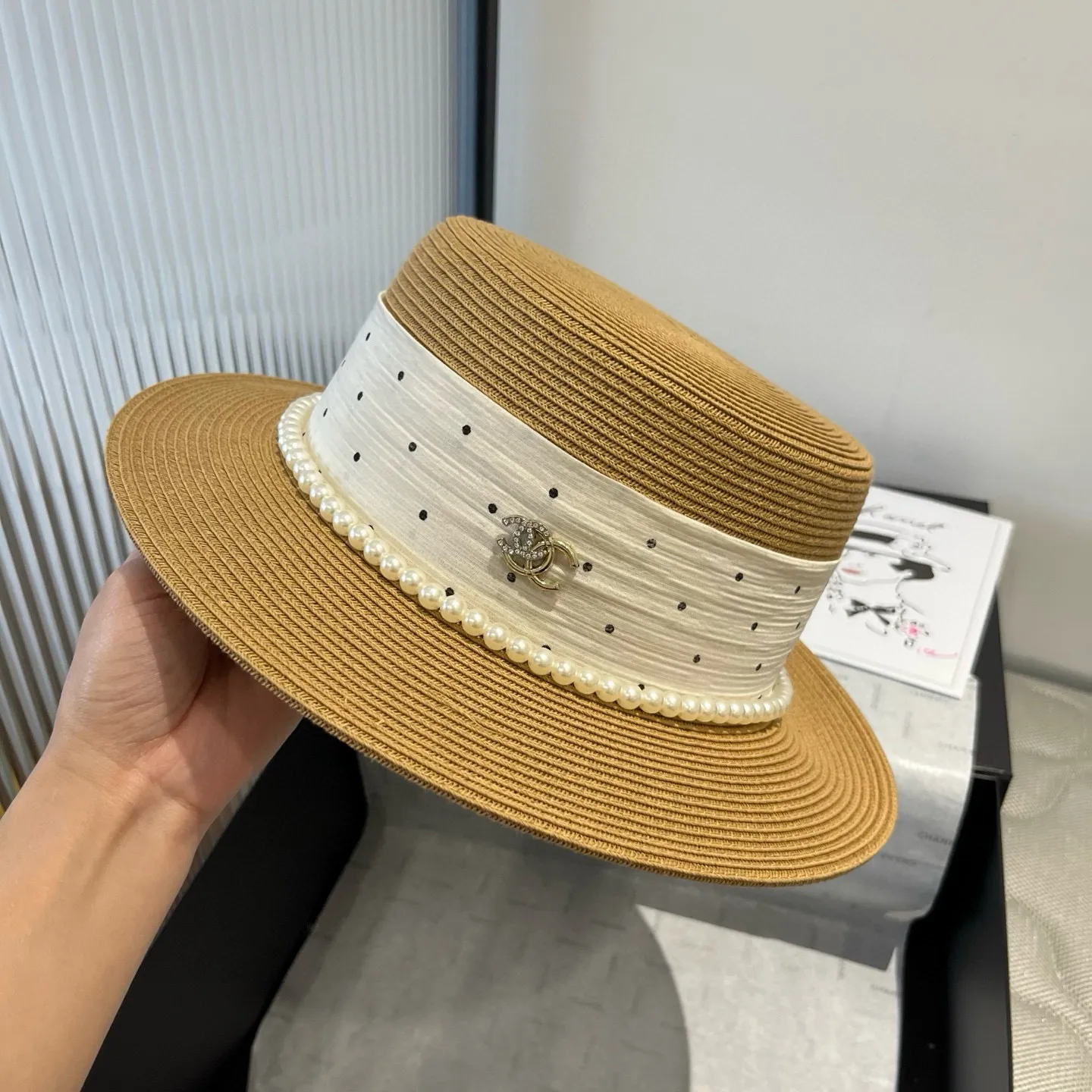 💰160¥ Chanel new flat top hat, Taiwan PP straw, head circumference 57cm