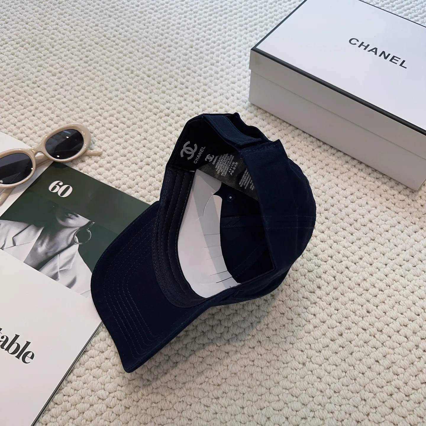 P66 CHANEL Chanel] New simple embroidered logo baseball cap🧢New model shipped, big brand style is super easy to match, hurry up and get it