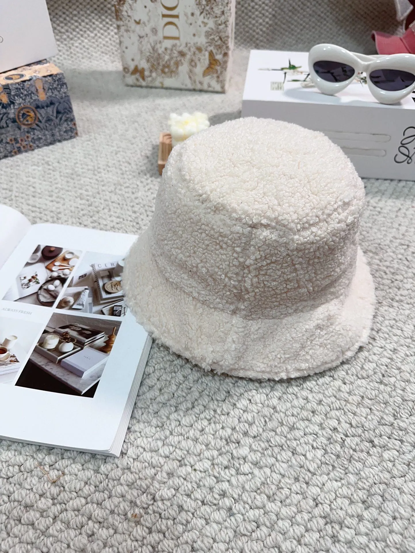 🉐60 Chanel 2023 new autumn and winter bucket hat, lamb fur hat, available in 5 colors, head circumference 57cm