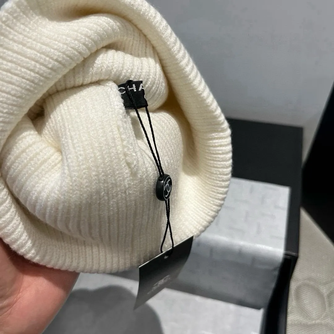 💰70¥ Chanel knitted beanie