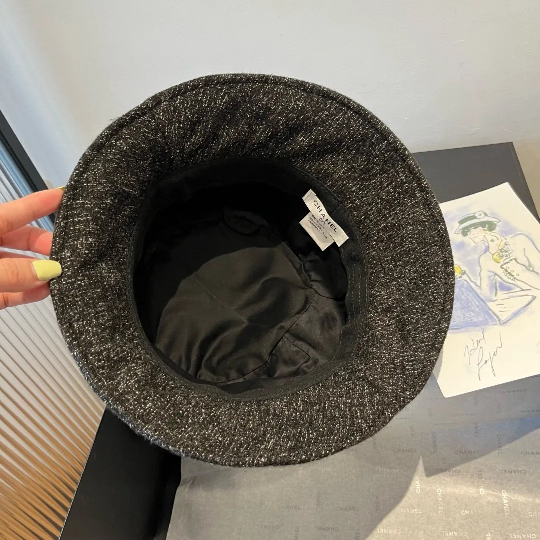 💰120¥ Chanel new bucket hat, head circumference 57cm