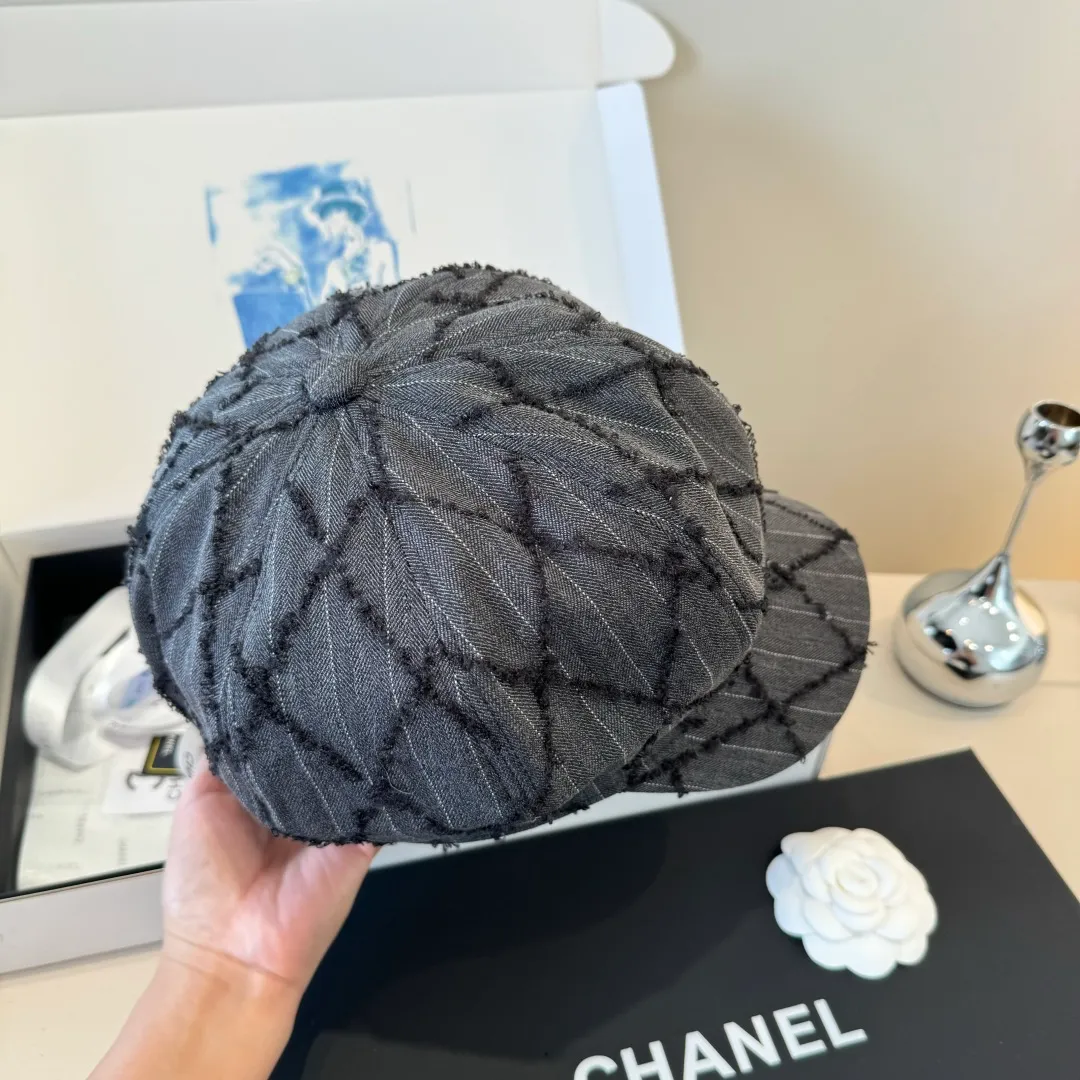 🉐160¥ Chanel new duck bill painter's hat, head circumference 57cm