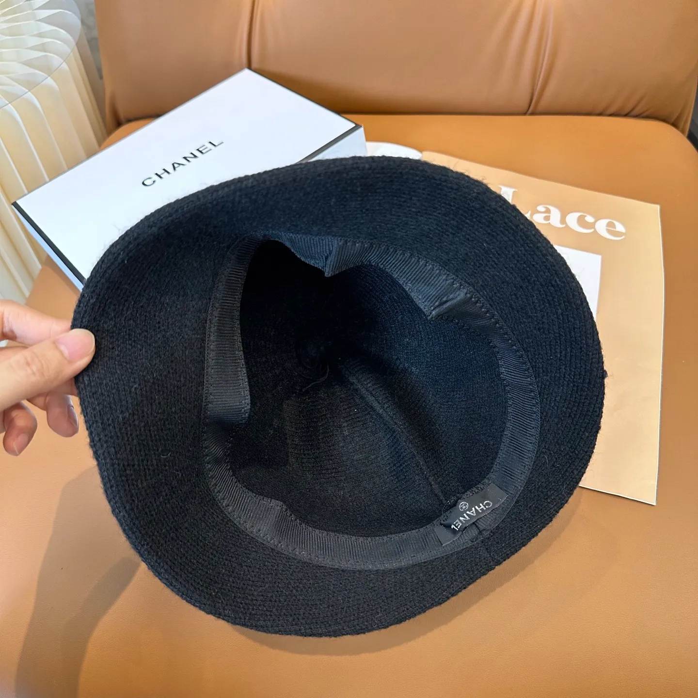 P76💛 Comes with dust bag [CHA Chanel] 2025 autumn and winter new style small fragrance cashmere bucket hat, 🔆Versatile everyday style ~ a must-have for going out on the street
